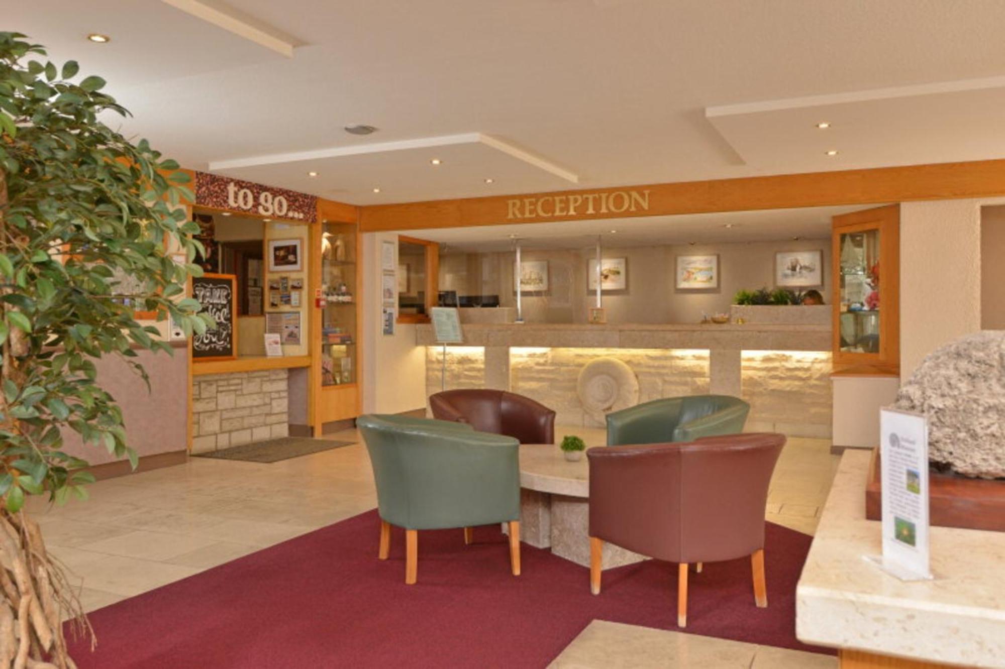 Hotel Heights 3*